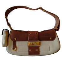 Christian Dior Handtasche aus Leder in Braun