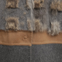 Antonio Marras cappotto di pelliccia di colore grigio / beige