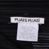 Pleats Please Top in black