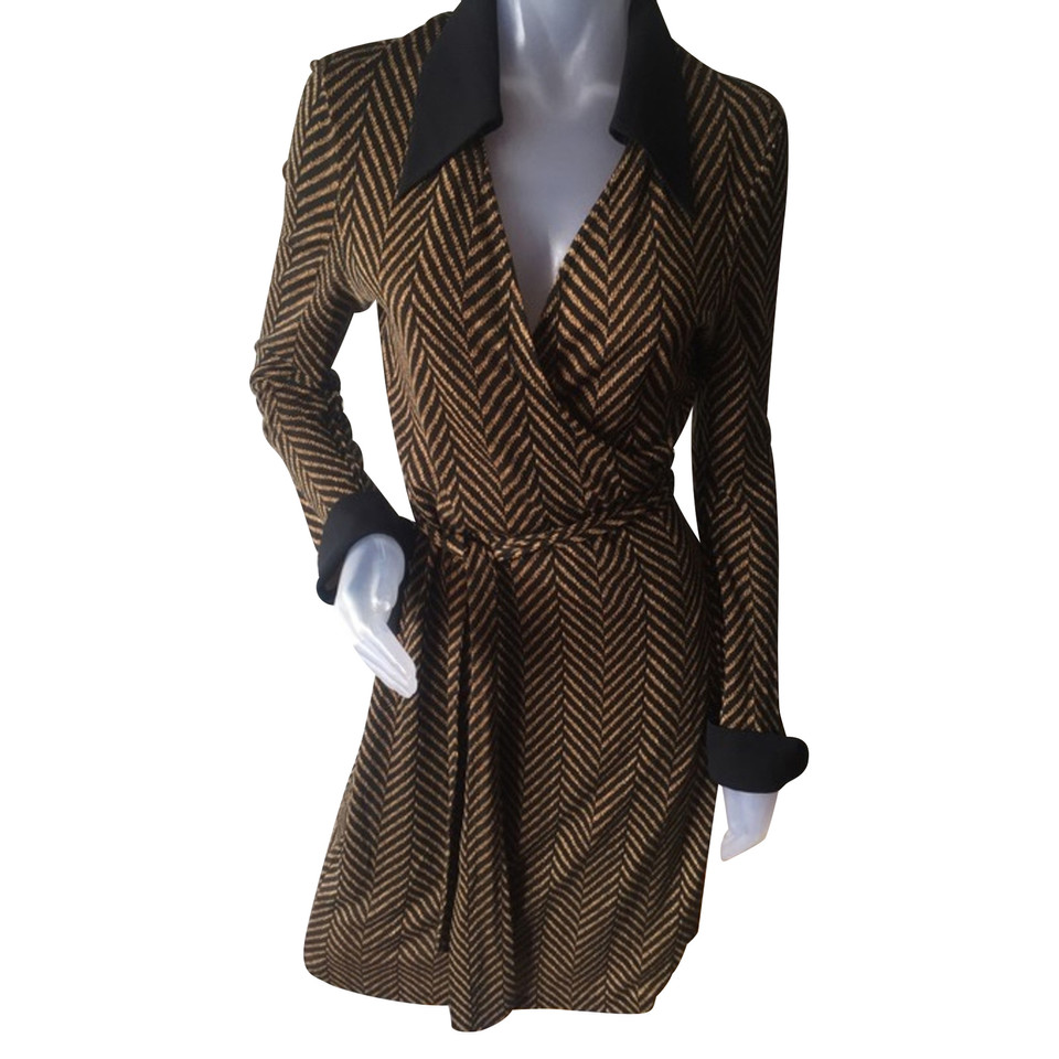 Diane Von Furstenberg Wrap dress made of silk