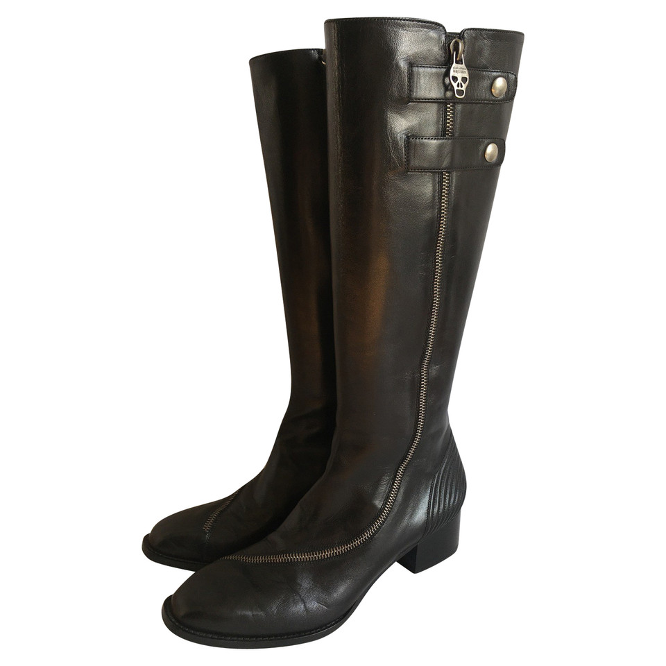 Alexander McQueen Flache Stiefel