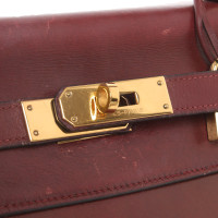 Hermès Kelly Bag 32 en Cuir en Bordeaux