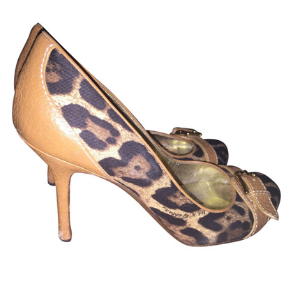 Dolce & Gabbana pumps avec le motif léopard