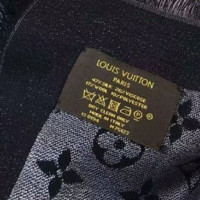 Louis Vuitton Schal/Tuch aus Seide in Schwarz