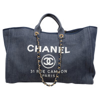 Chanel Deauville Maxi Tote in Denim in Blu