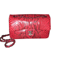 Chanel Classic Flap Bag Medium Leer in Rood