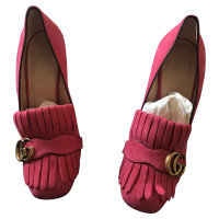 Gucci Décolleté/Spuntate in Pelle scamosciata in Rosa