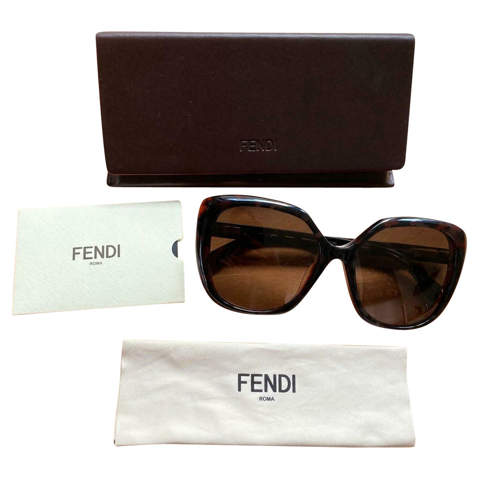 Fendi Sunglasses Horn in Brown