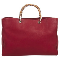 Gucci Handtasche aus Leder in Rot