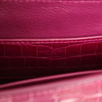 Louis Vuitton Twist MM23 Leather in Fuchsia