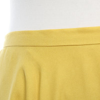 Closed skirt in yellow