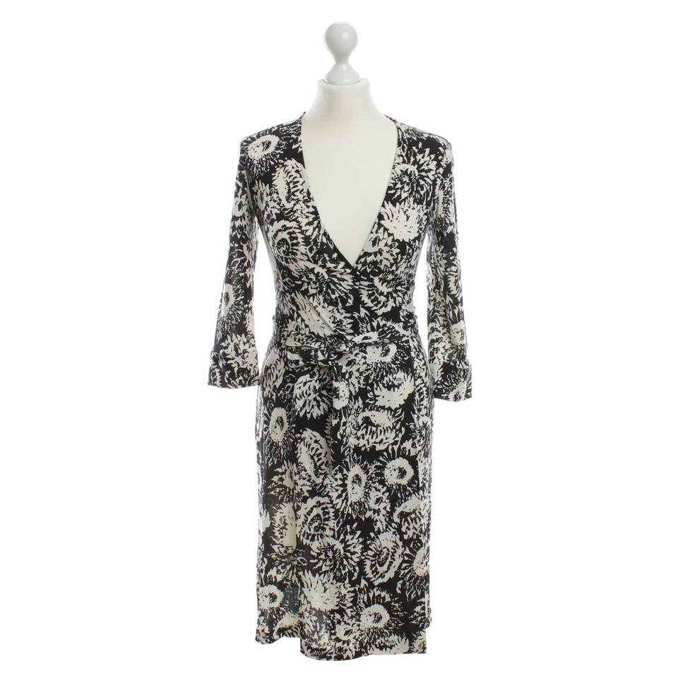 Diane Von Furstenberg Dress with flower pattern