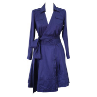 Diane Von Furstenberg Robe en bleu Enveloppez foncé