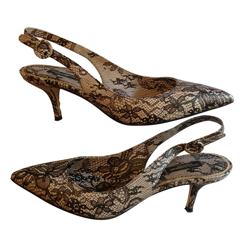 Dolce & Gabbana pumps made of Saffiano leather