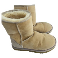 Ugg Australia Boots Leather in Beige