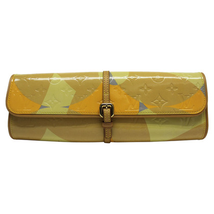 Louis Vuitton Clutch Bag Patent leather in Beige
