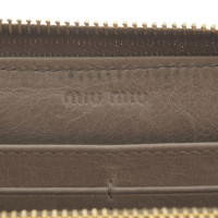 Miu Miu Portemonnaie aus Matelassé-Leder