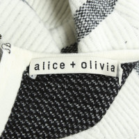 Alice + Olivia Jurk gemaakt van gebreide kleding