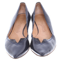 Pedro Garcia Slippers/Ballerinas Patent leather in Blue
