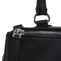Givenchy "Pandora" in borsa nera