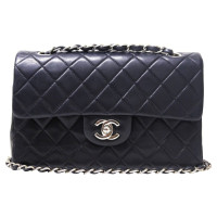 Chanel Classic Flap Bag Medium Leer in Blauw