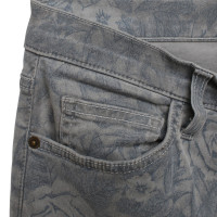 Current Elliott Jeans con un motivo floreale
