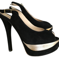 Fendi Wedges Suede in Black