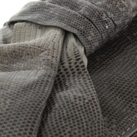Valentino Garavani Handtasche aus Reptilleder in Grau
