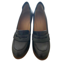 Balenciaga Chaussures compensées en Cuir en Noir