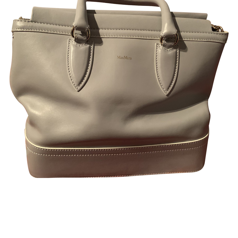 Max Mara Sac à bandoulière en Cuir en Gris