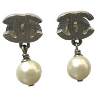 Chanel Orecchini perla orecchini di perle CC