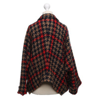 Talbot Runhof Cape with pattern in tricolor