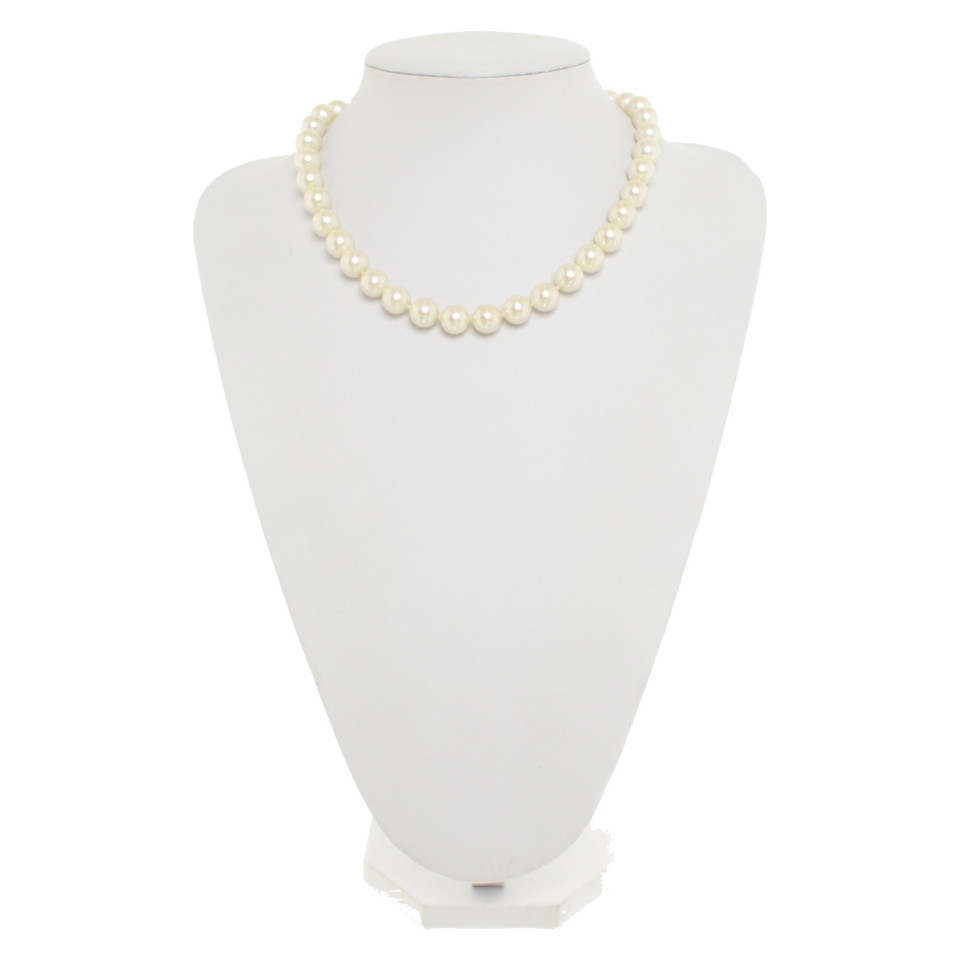 Christian Dior Necklace made of pearls