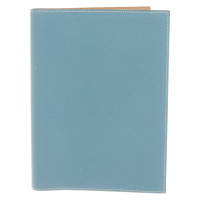 Hermès Täschchen/Portemonnaie aus Leder in Blau