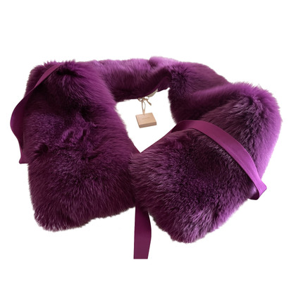 Mantu Scarf/Shawl Fur in Violet