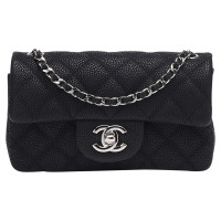 Chanel Classic Flap Bag Leather in Black