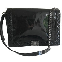 Chanel Boy Large Patent leather in Black