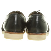 Salvatore Ferragamo Chaussures lacées en noir