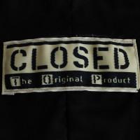 Closed Lederrock