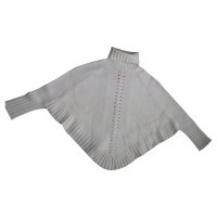 Closed Cabled poncho