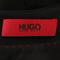 Hugo Boss Zwarte jurk