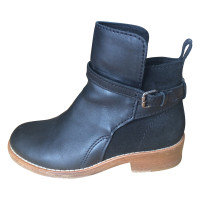 Acne Black leather boots 