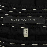 Elie Tahari Robe tablier noir avec de la soie