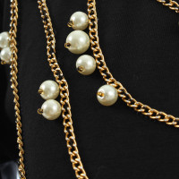Moschino Robe avec les colliers de perles