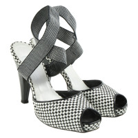 Ferre Peeptoe sandalen in zwart-wit