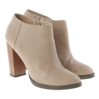 Elizabeth & James Ankle boots in Taupe