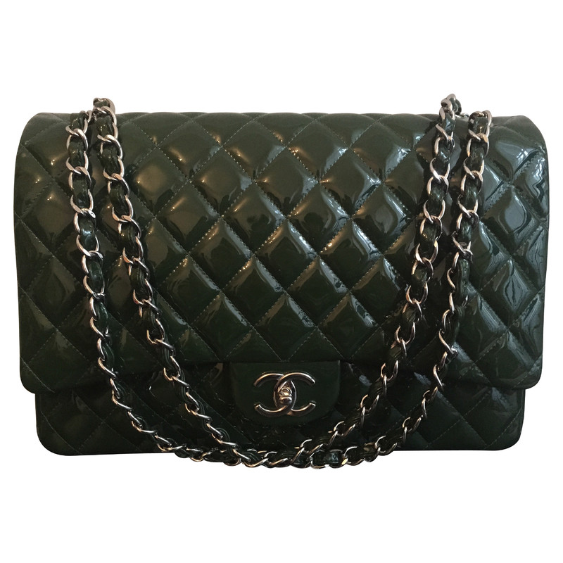 Chanel Flap bag Maxi in green 