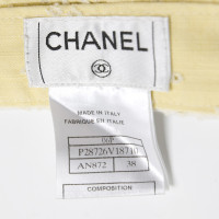 Chanel Shorts mit CC-Lochstickerei