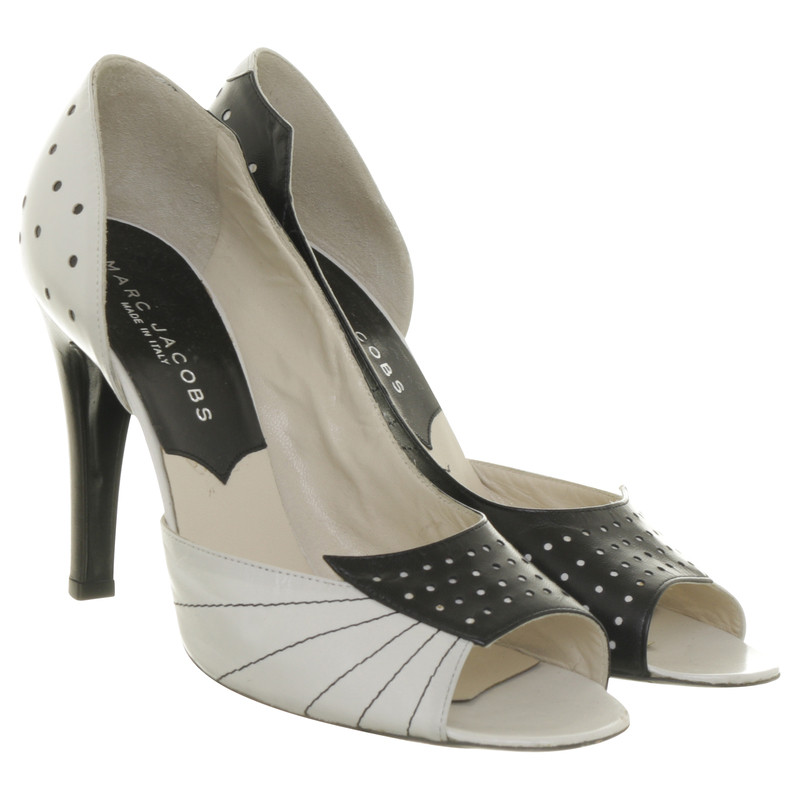 Marc Jacobs Peep-toes in black and white