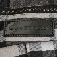 Burberry Shopper aus Lackleder
